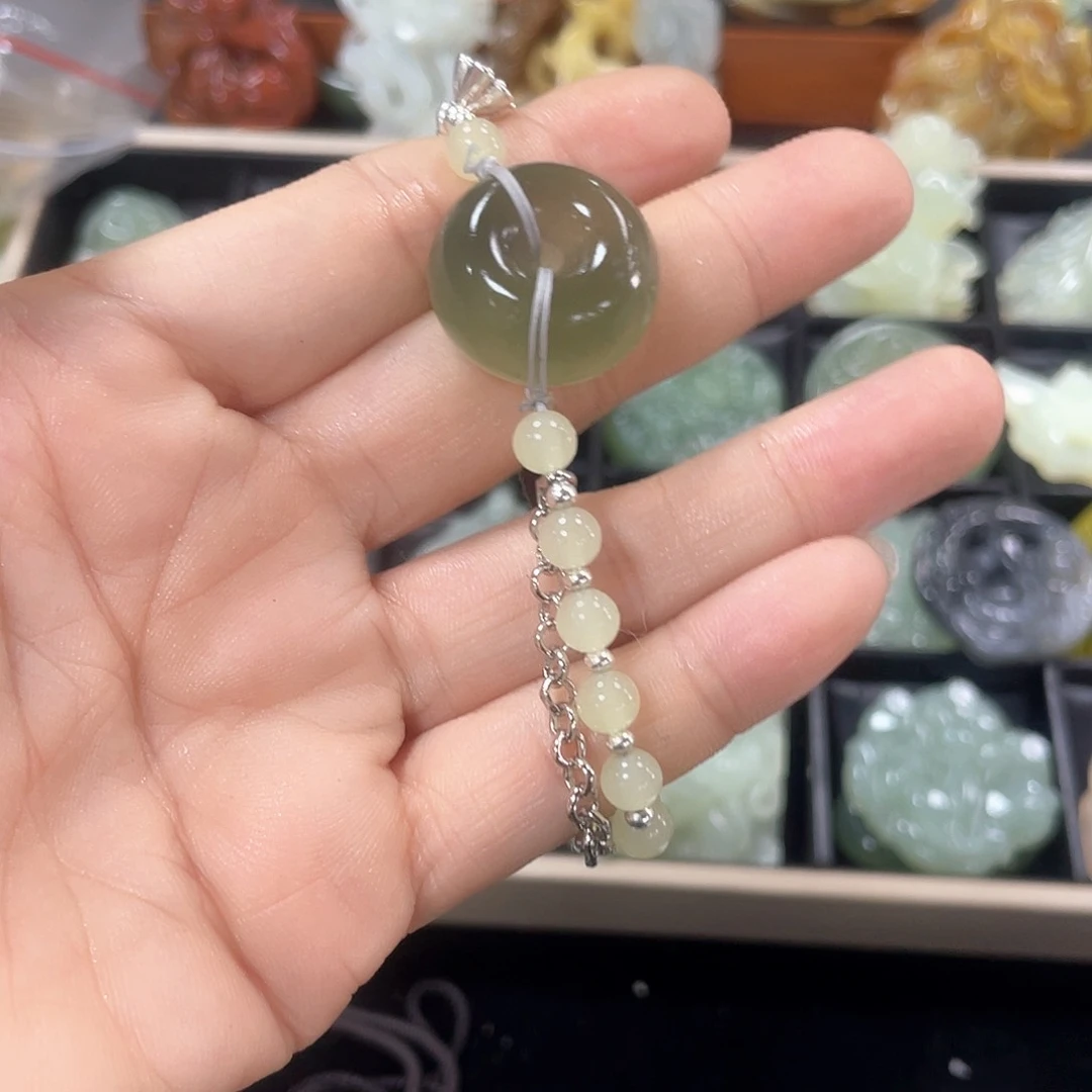 蛇纹石玉颈饰未镶嵌