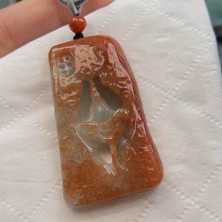 翡翠未镶嵌颈饰挂件