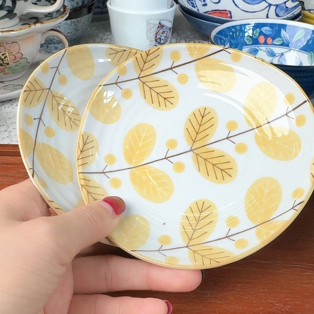 瓷片2只三角碟，13厘米，一只有微瑕