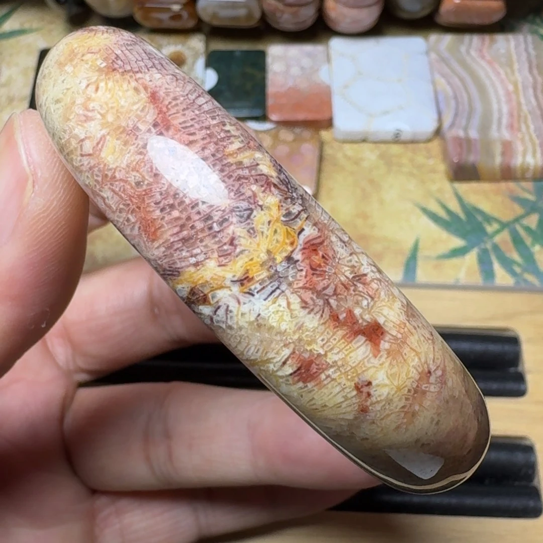 硅化玉纯天然色有机玉石保真色未镶嵌57圈口