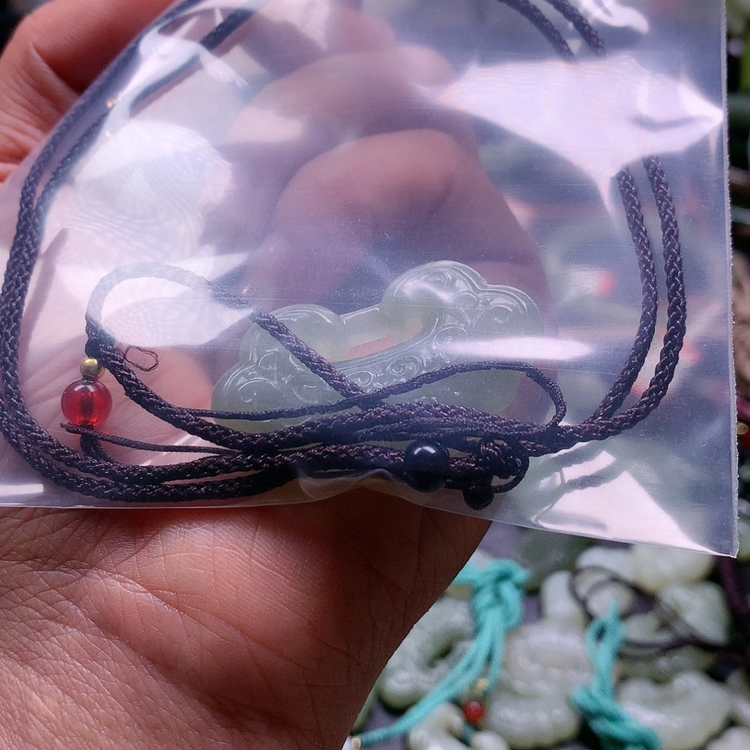 和田玉吊坠未镶嵌余***欢