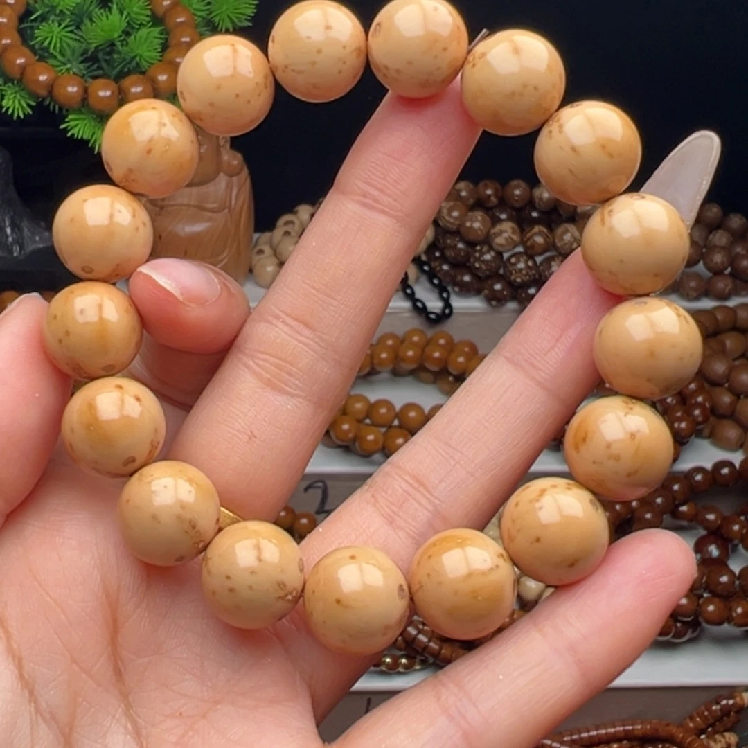 手串紫金鼠卡13半实心白皮光珠