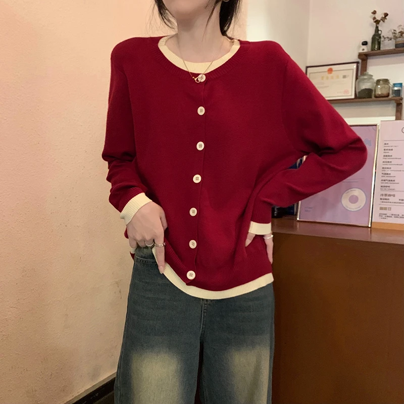 2025年大码女装秋冬新款假两件针织衫胖mm设计感百搭毛衣上衣
