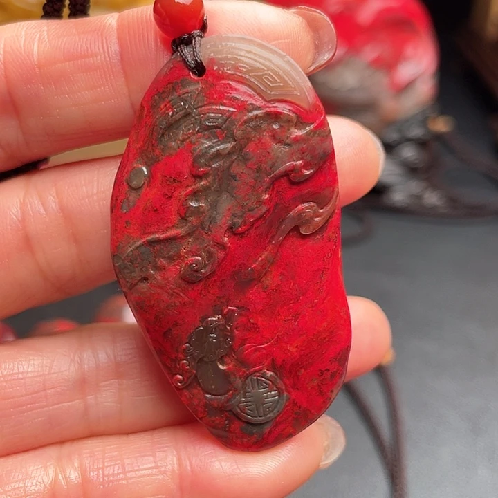 昌化鸡血石昌化鸡血石挂件把件牌子