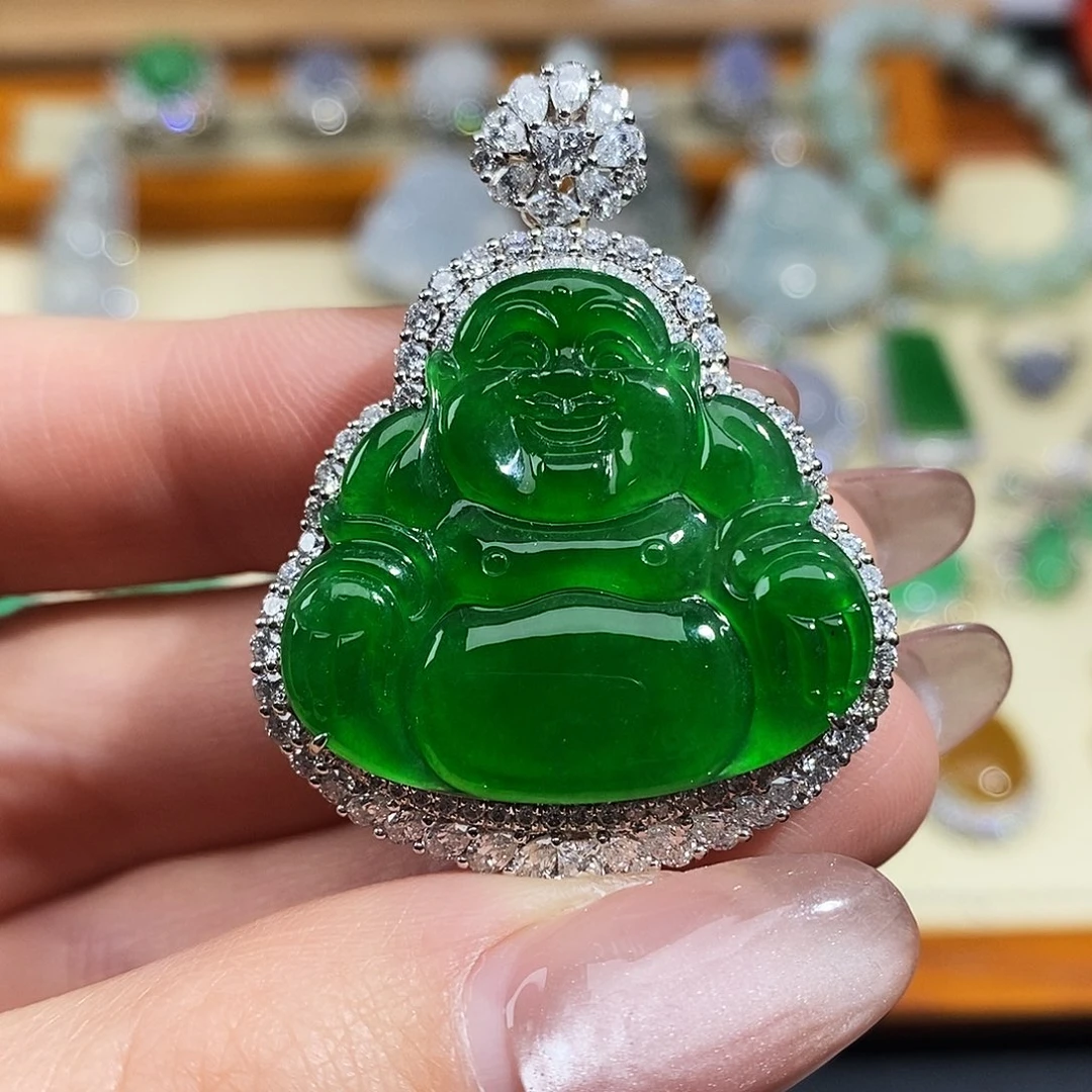 翡翠颈饰18K金镶嵌翡翠