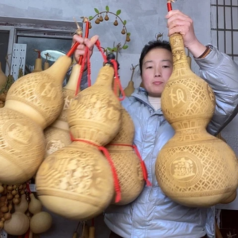 1️⃣****天然植物葫芦文玩