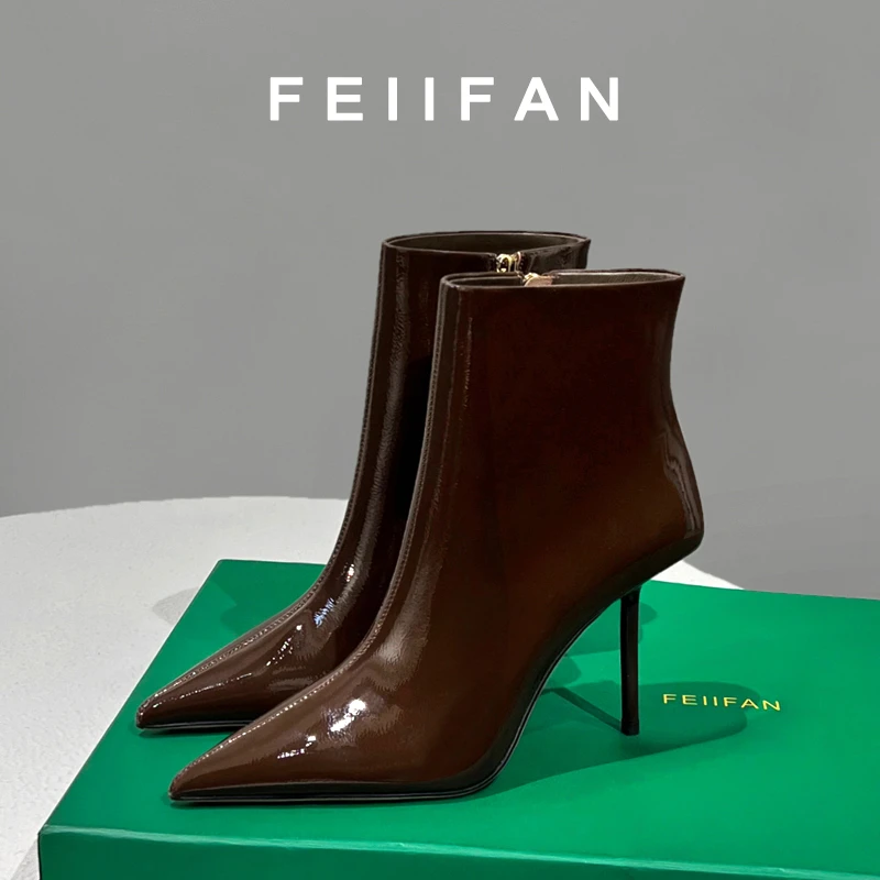 【现货】高跟短靴2024秋冬新款女士细跟不累脚尖头法式棕色靴子7546