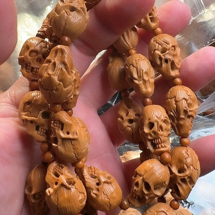 橄榄核吊坠共*路路通骷髅头