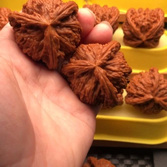 爬***虎吊坠文玩核桃核桃