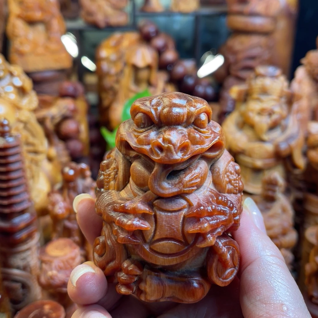 其他松木（琥珀木）微瑕金蟾