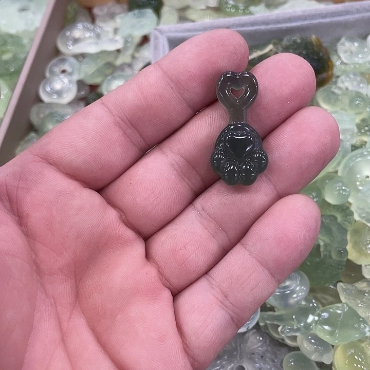 蛇纹石玉合金颈饰