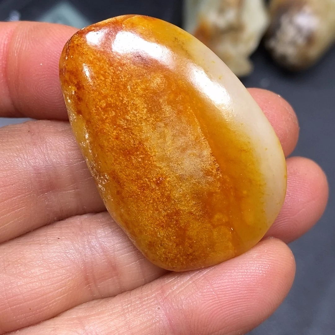 和田玉未镶嵌珠宝奇石