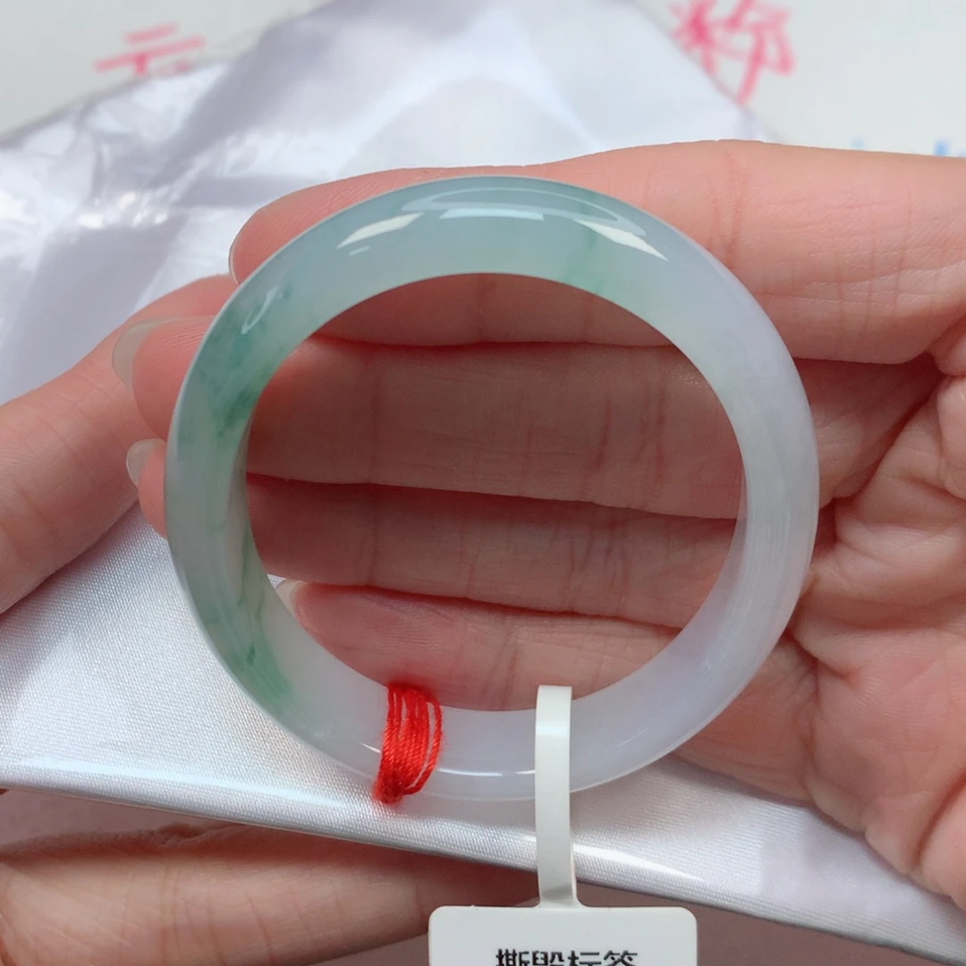 翡翠手镯未镶嵌50贵妃 冰晴底飘花