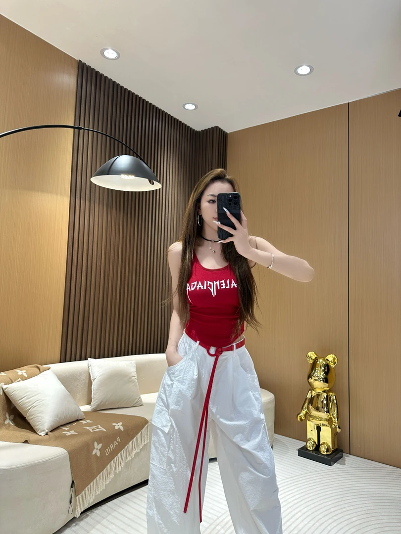 DA6078 字母印花吊带背心 夏季带胸垫显瘦时尚减龄辣妹吊带背心女