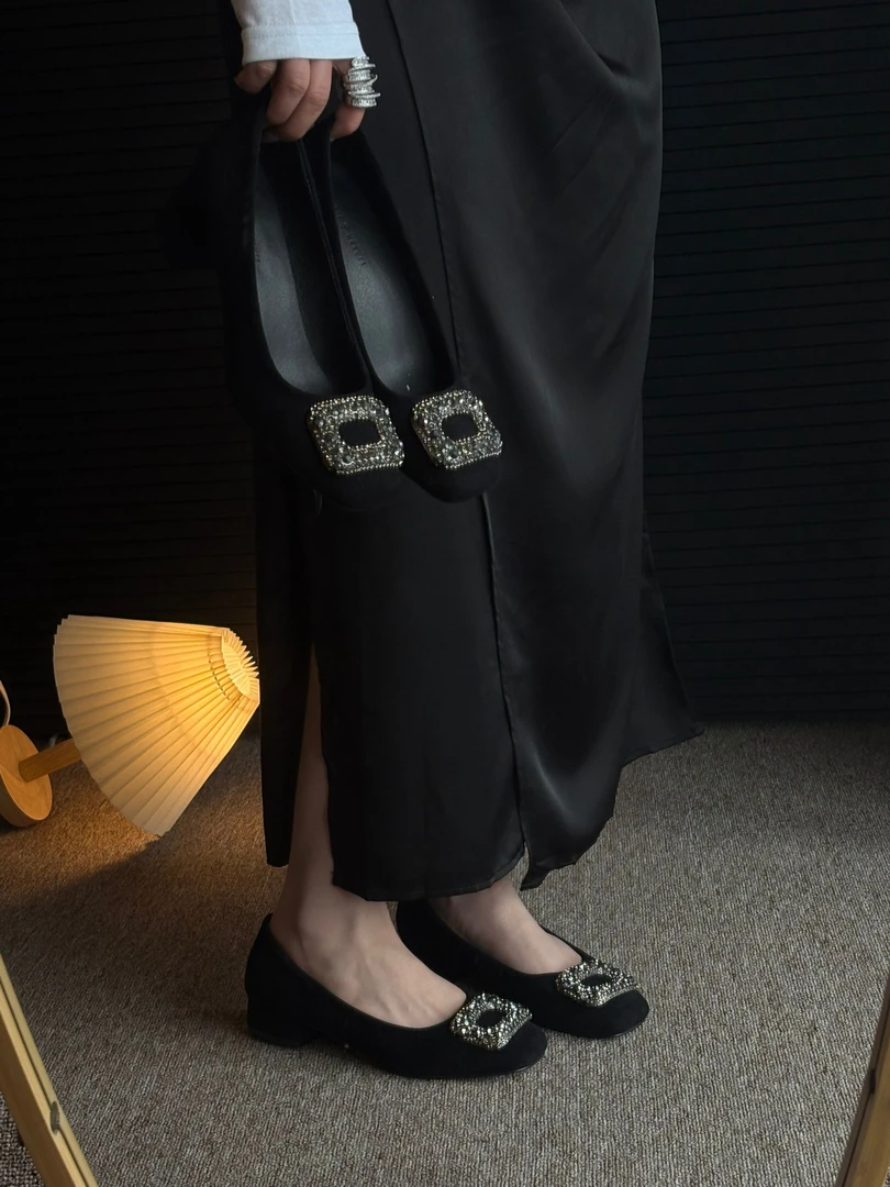 方扣水钻粗跟单鞋女2025新款性感舒适真皮绒面方头浅口高跟鞋