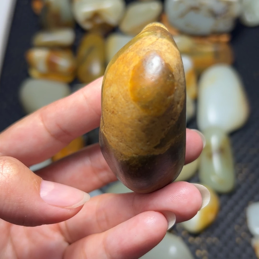 和田玉未镶嵌把件12