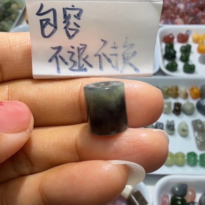 和田玉未镶嵌珠宝奇石