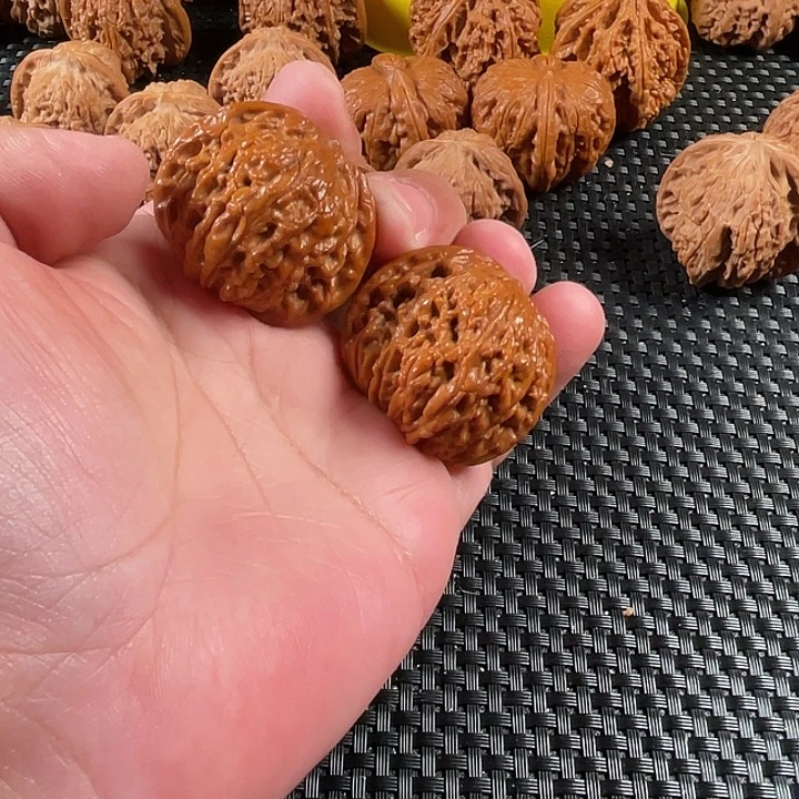 浍****文玩核桃把件磨盘42尺