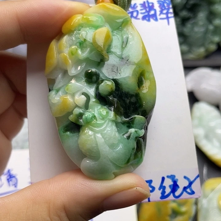 颈饰未镶嵌翡翠天然翡翠
