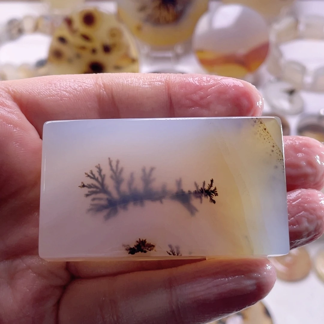 玛瑙/玉髓未镶嵌珠宝奇石