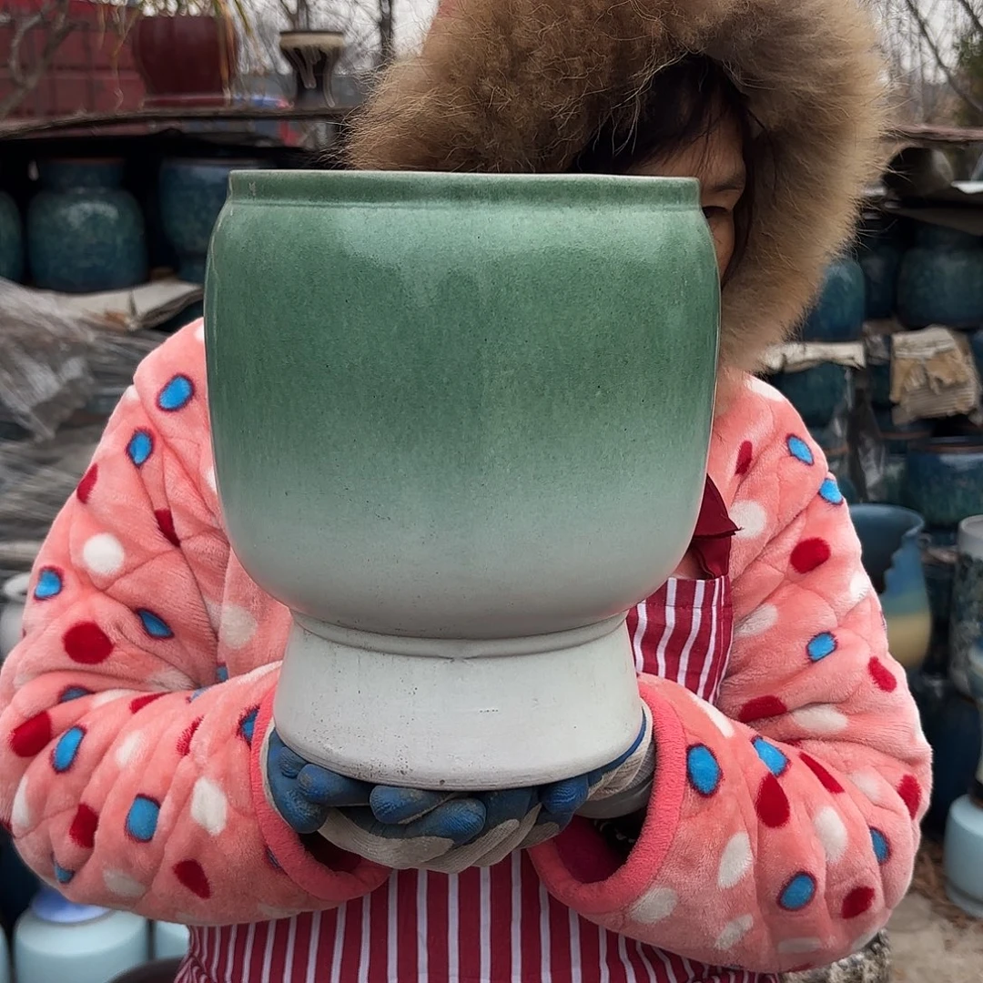 高度25厘米口径20厘米