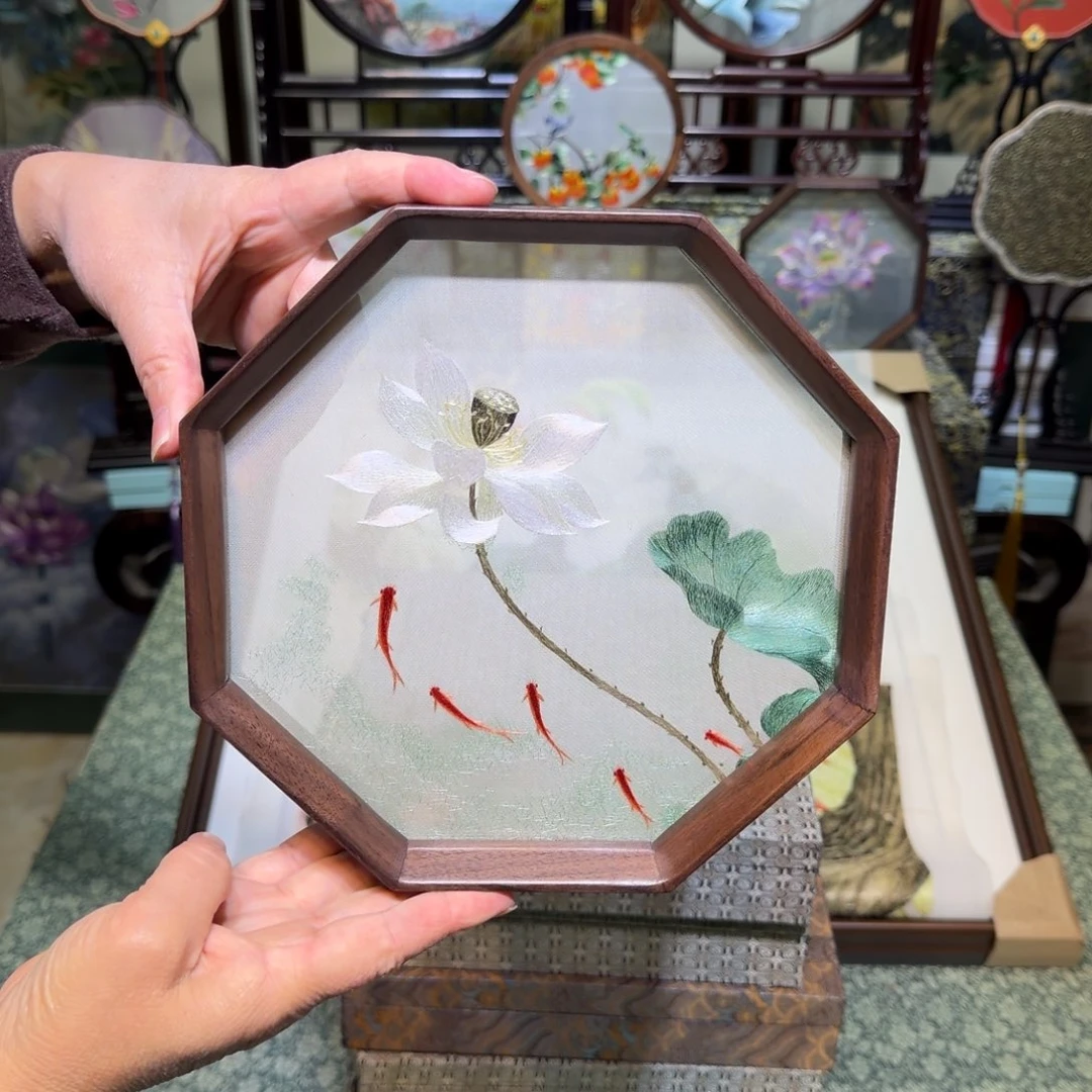 刺绣手工苏绣工艺制作技艺娴熟精品