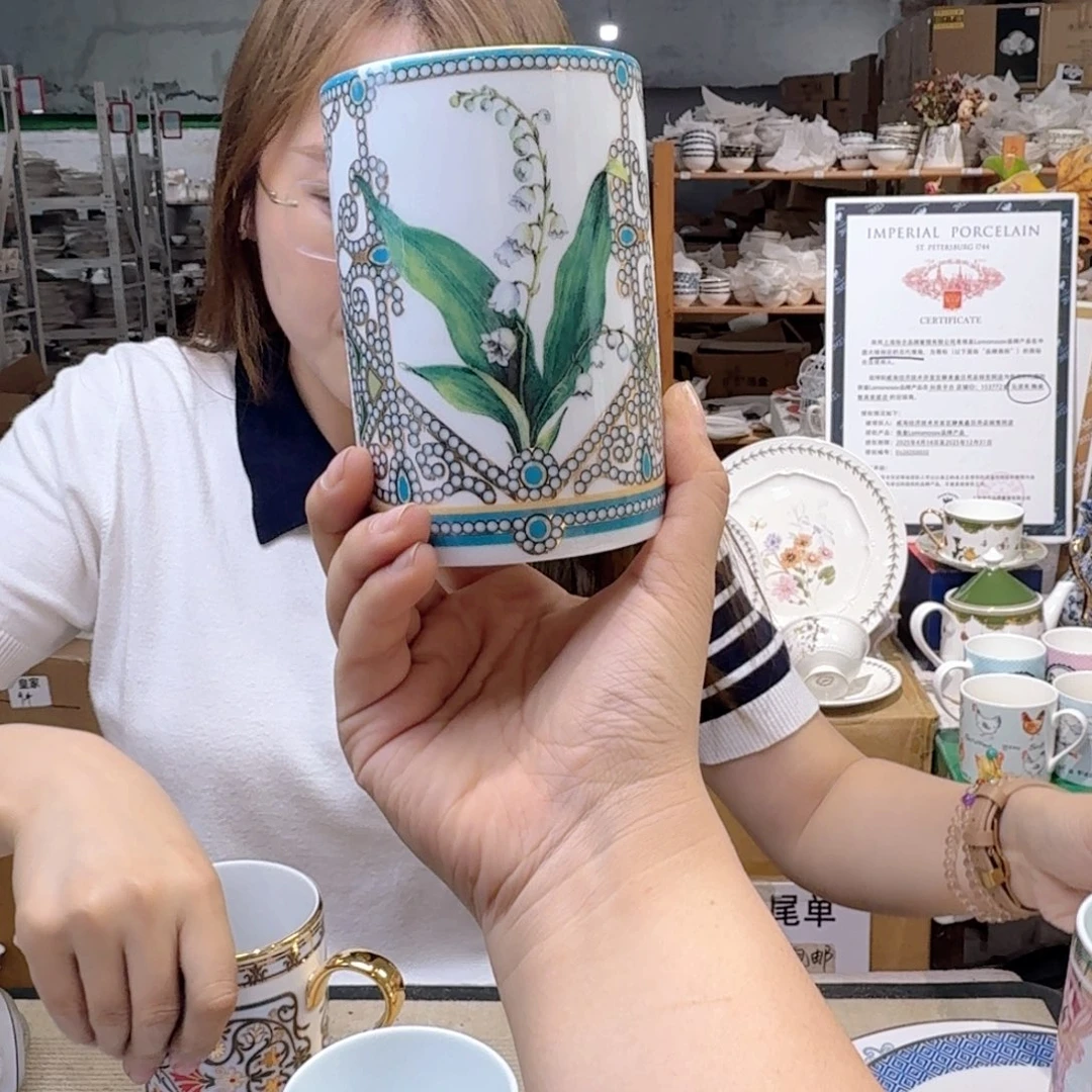 瓷咖*捷鹅黄原单马克杯一个400ml微瑕