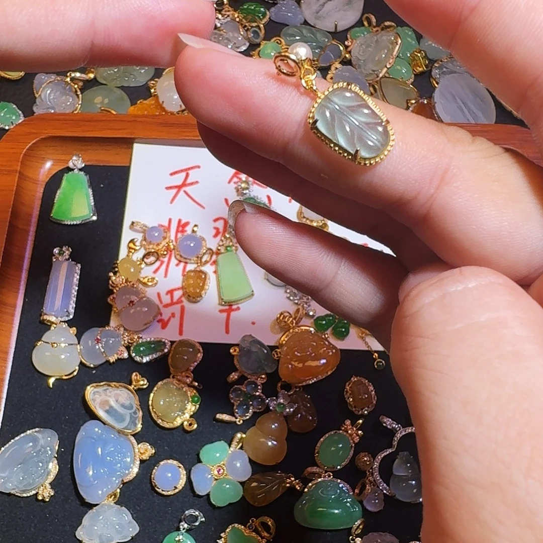 翡翠银S925镶嵌颈饰