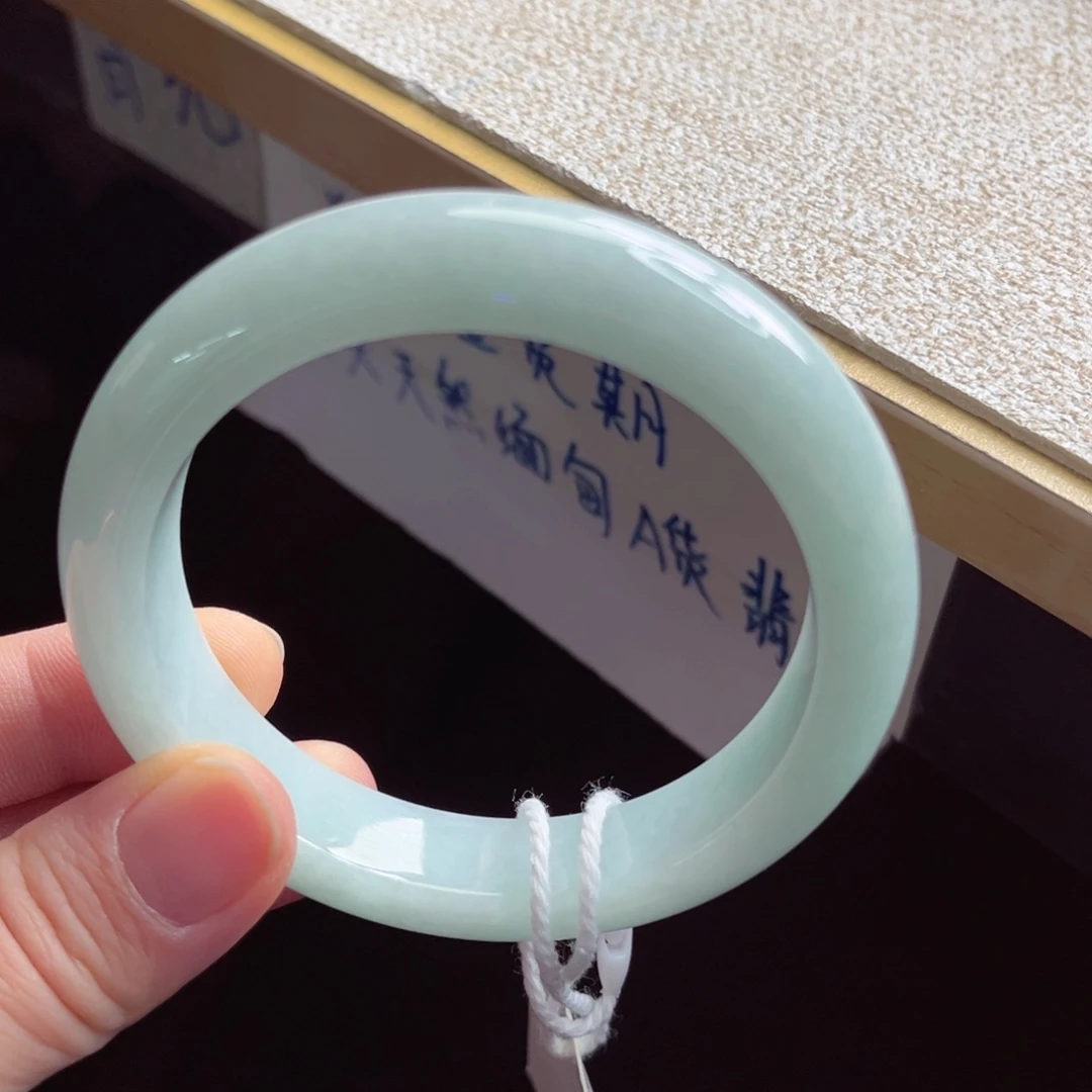 翡翠未镶嵌手镯手镯