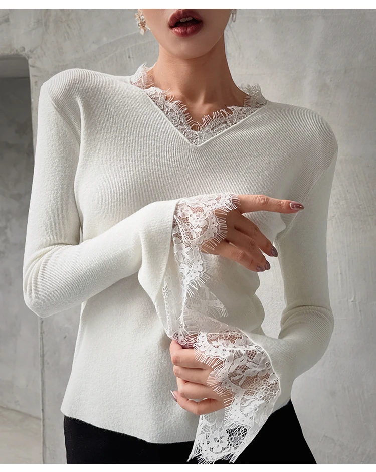 2025秋冬新款米白色蕾丝V领针织衫女莫代尔打底毛衣DM2DJS007