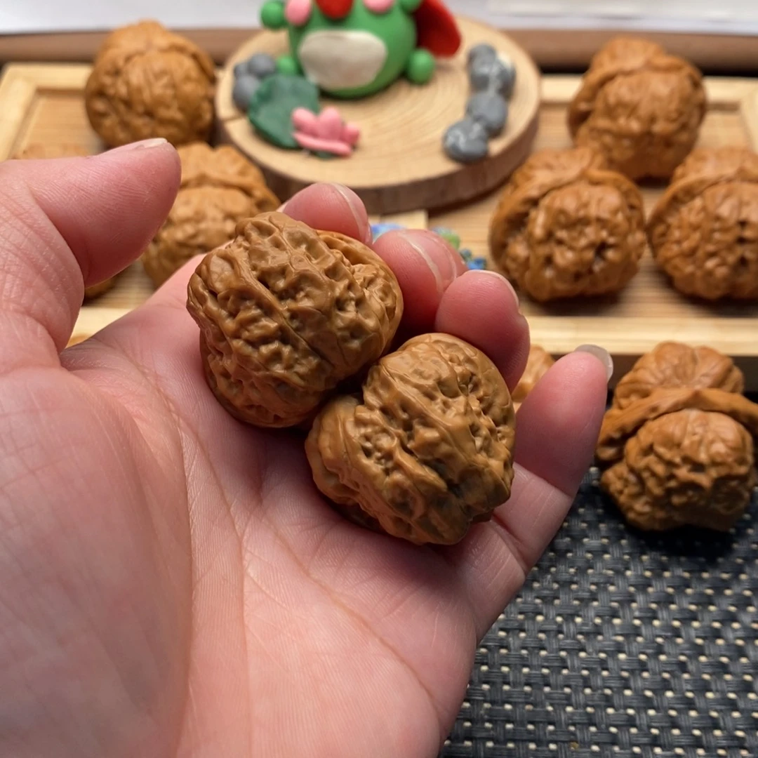 小***缘把件文玩核桃三角边33