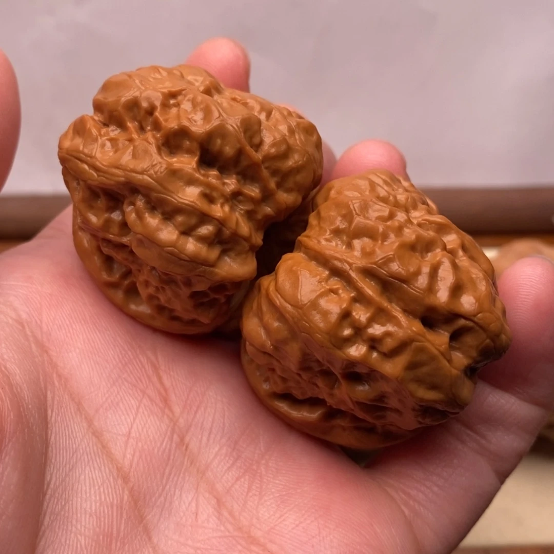 【闪购商品】把件文玩核桃边38肚42左右