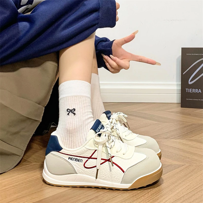 人本爆款休闲德训鞋女鞋2026春季新款软底板鞋轻便百搭学生运动鞋