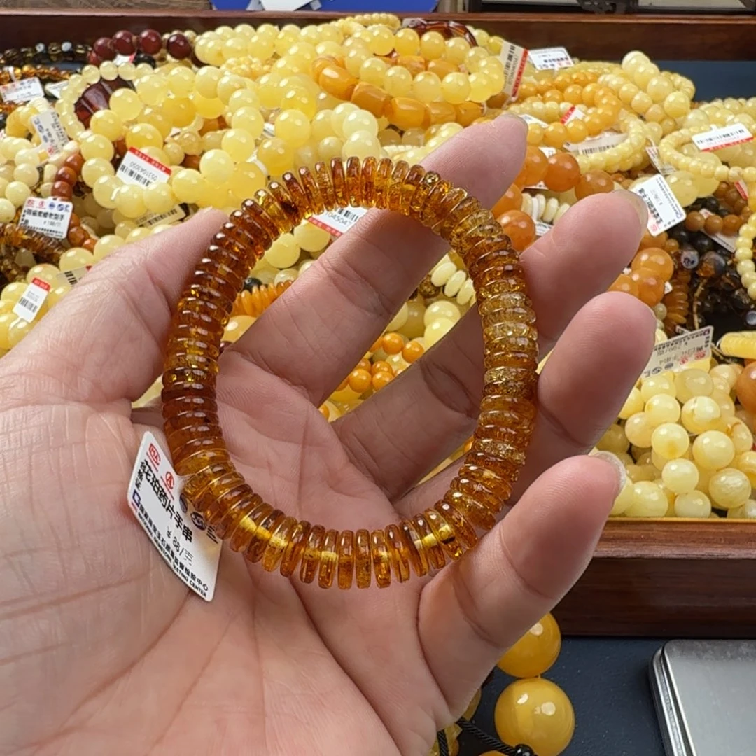 未镶嵌琥珀珠宝奇石