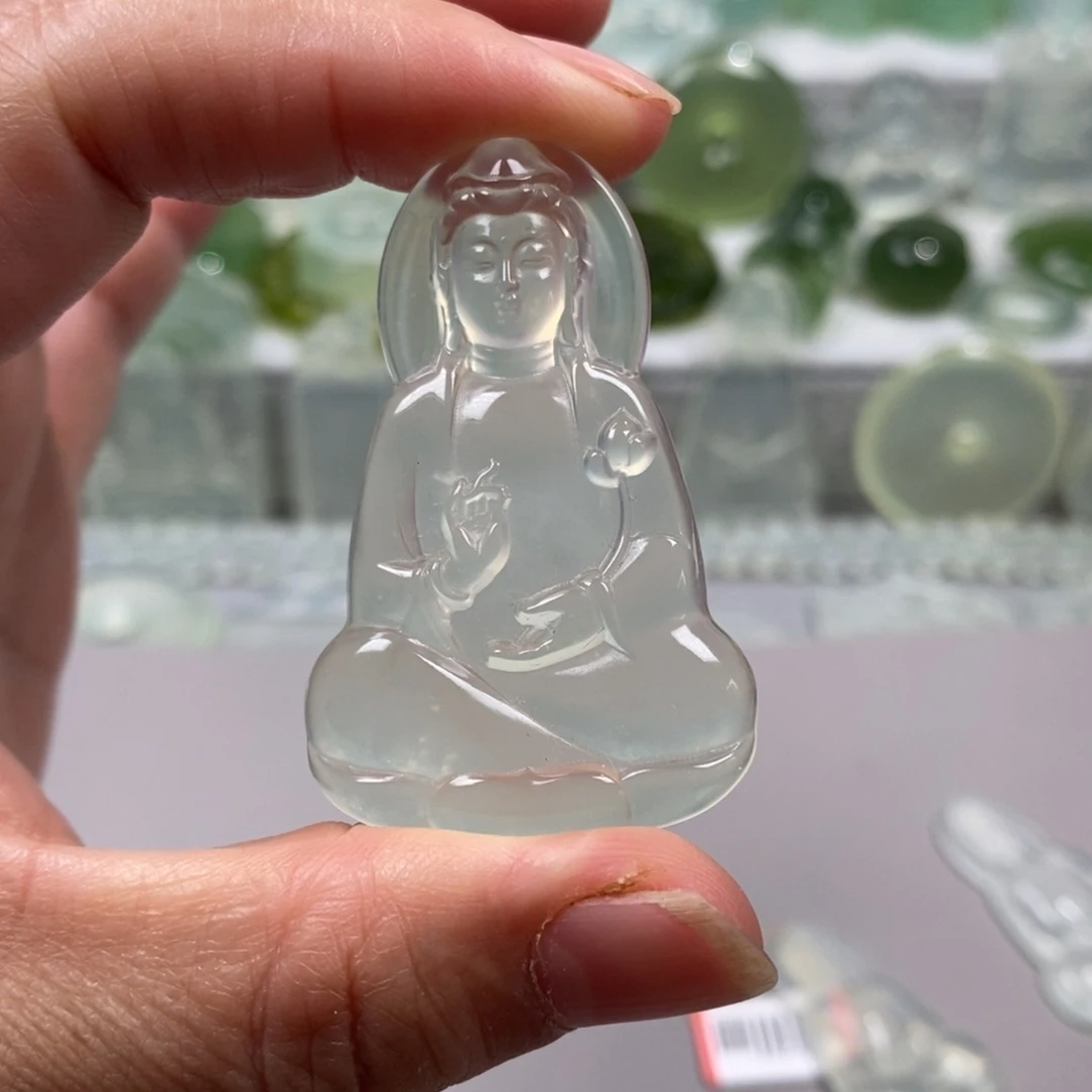 善***业蛇纹石玉未镶嵌颈饰