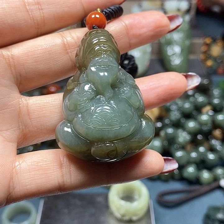 和田玉挂件未镶嵌