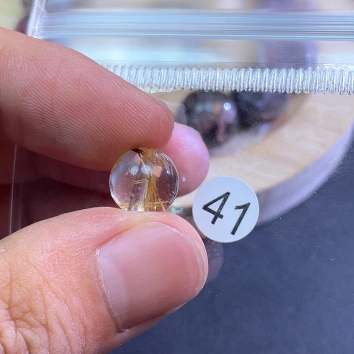 未镶嵌颈饰水晶n****?