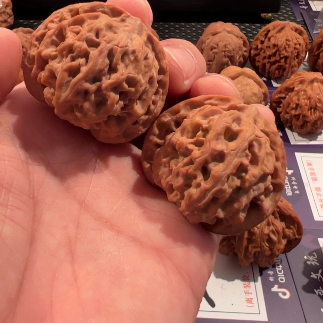 耳***朵文玩核桃把件苹果园40