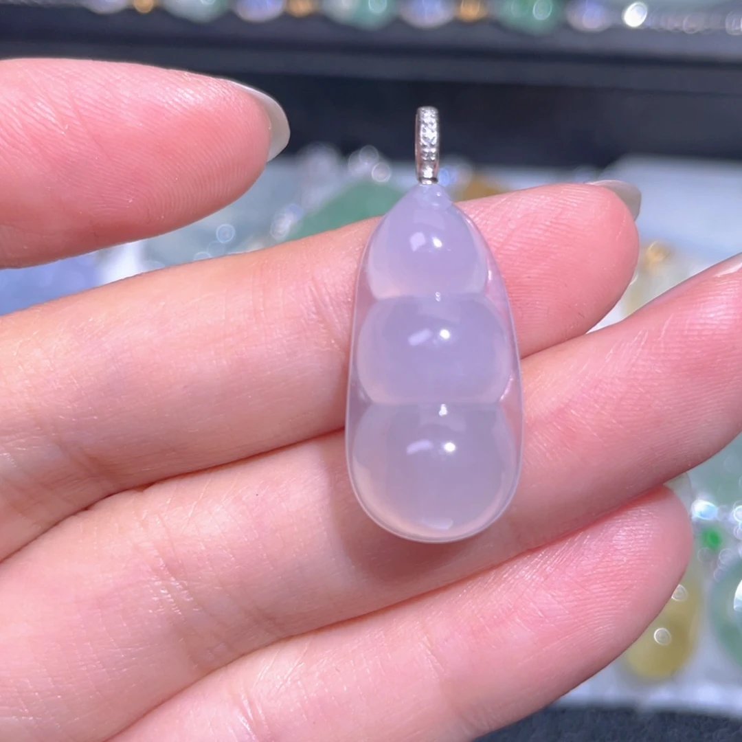 颈饰18K金镶嵌翡翠翡翠