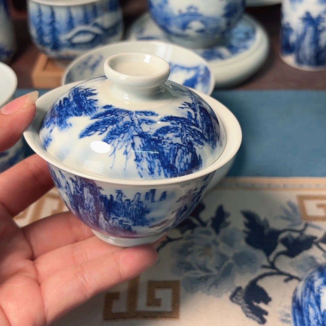 何***真陶柴窑青花瓷黄山盖碗