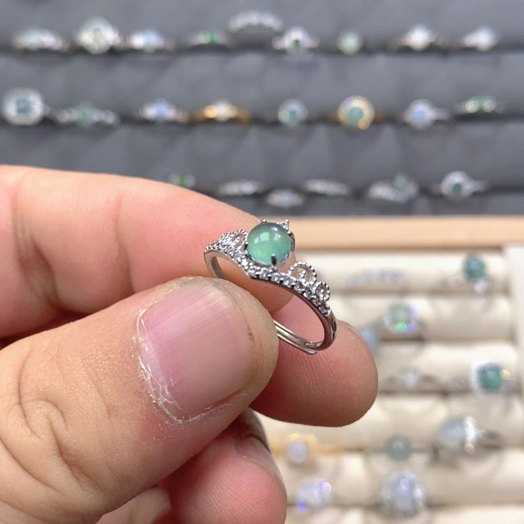 翡翠未镶嵌戒指翡翠