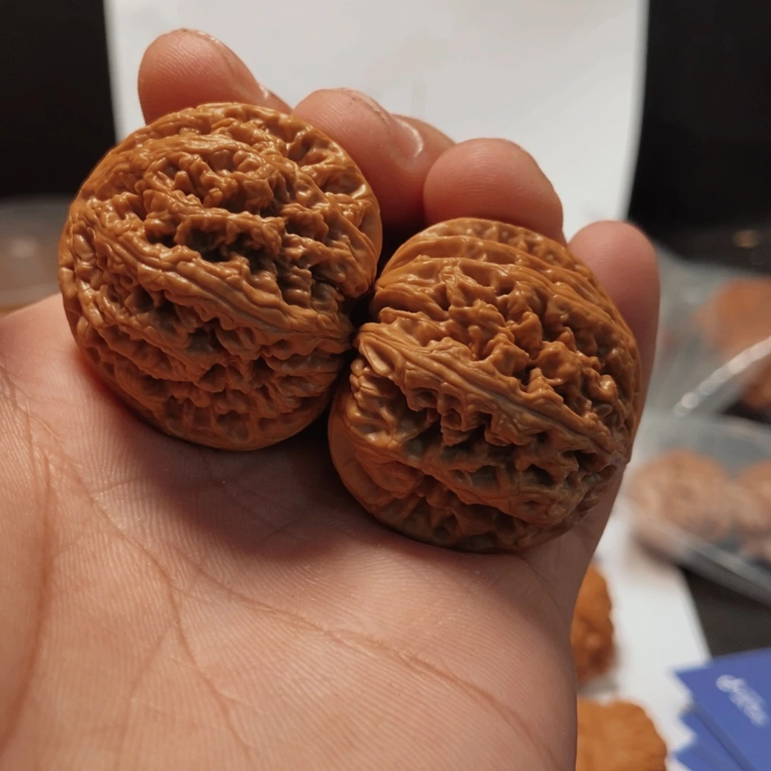 文玩核桃吊坠大粗筋