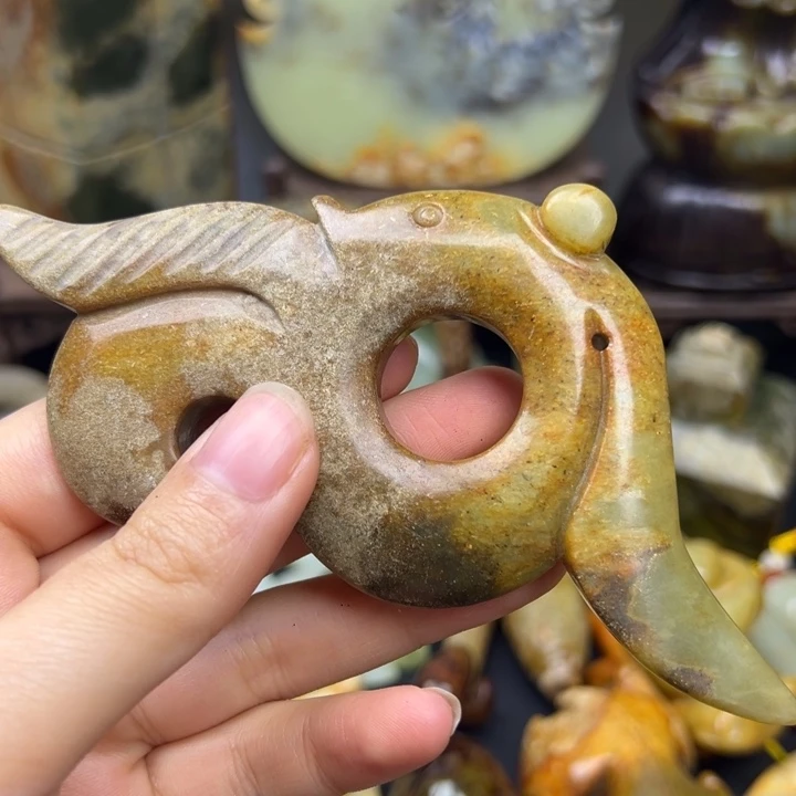 和田玉挂件未镶嵌财*堂