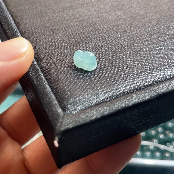 翡翠未镶嵌手链多样性发货