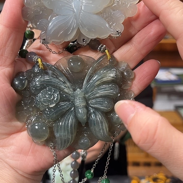 颈饰未镶嵌和田玉（糖玉）