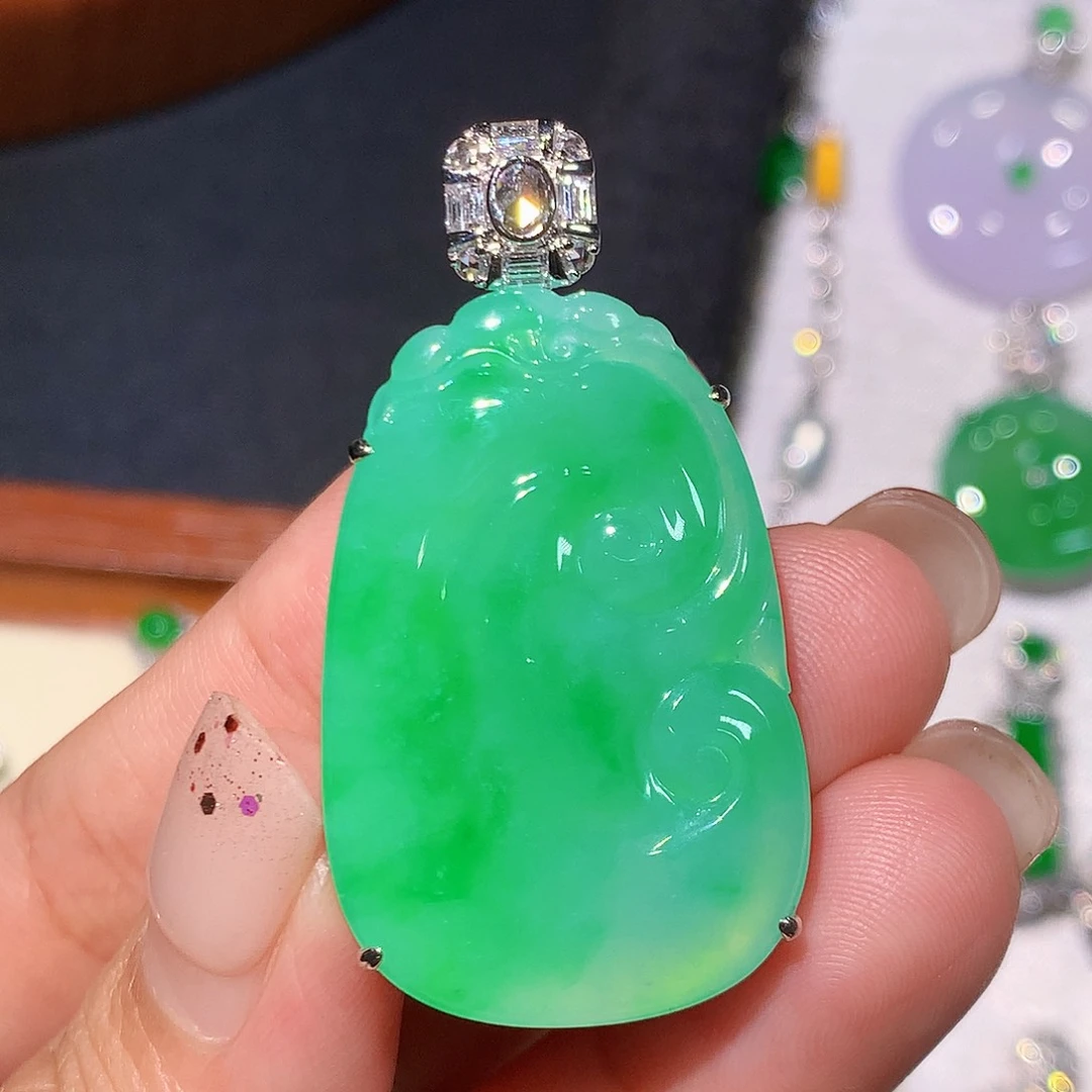 吊坠(不含链)18K金镶嵌翡翠