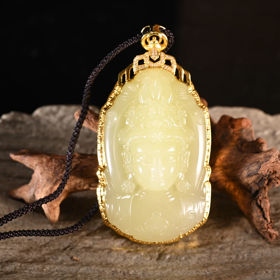 LOT8850 2510200004和田玉黄玉观音牌佩/保利