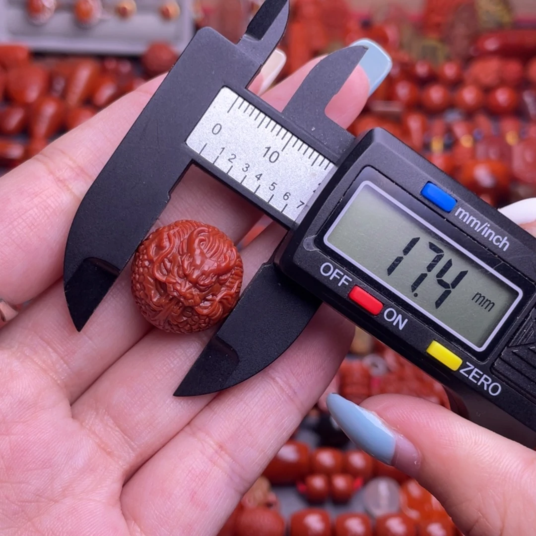 南红玛瑙配饰未镶嵌