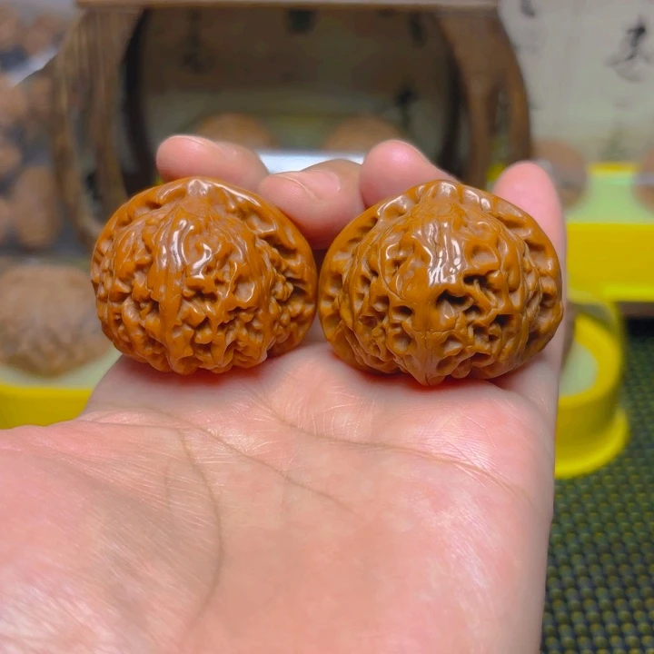 文玩核桃吊坠宫灯