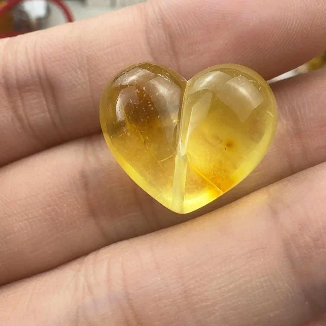 蜜蜡未镶嵌珠宝奇石微粉 20×17×10mm